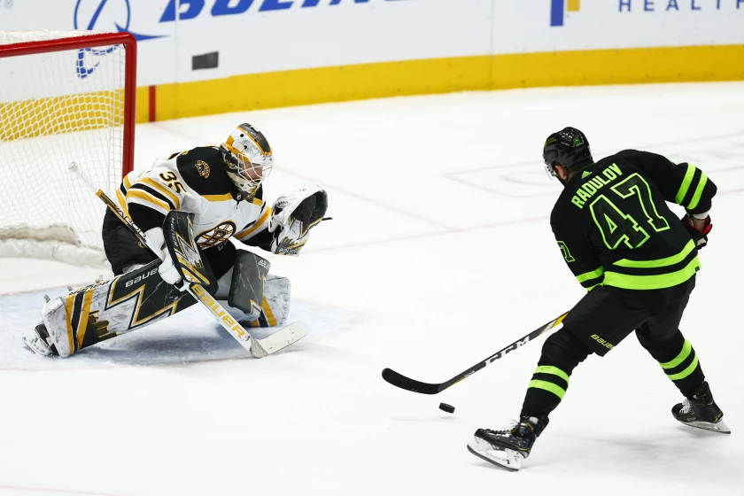 Stars Bash Bruins After Being Shut Out by Washington Capitals