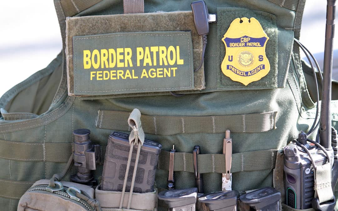 CBP Aprehends Dallas Fugitives with Felony Warrants