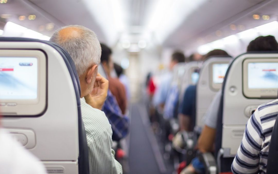 Woman Complains of Obese Passengers Beside Her on Flight