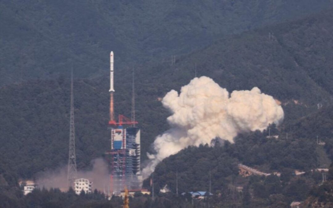 Chinese Rocket Disintegrates Over Texas