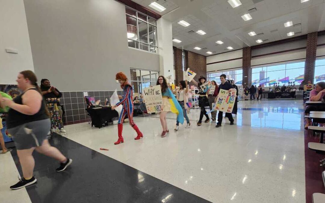 Local School Hosts Drag Show Attended by Kids