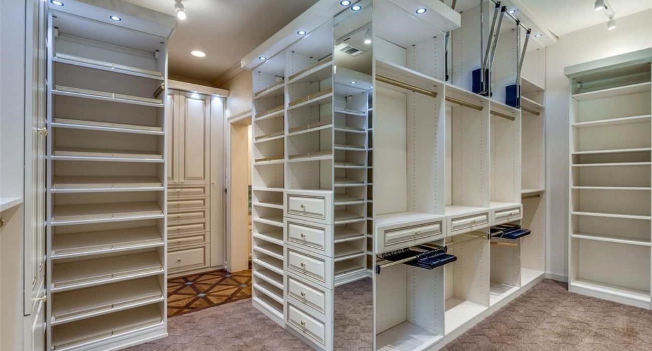 Closet