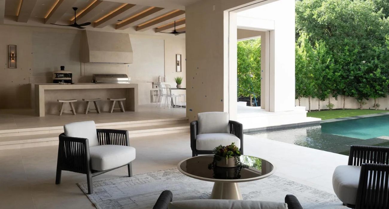 outdoor area