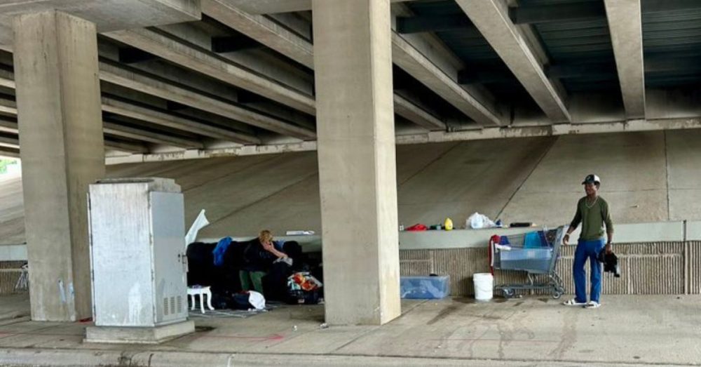 Virtual Vagrancy Tour: Illustrating the Danger of Sleeping on Street
