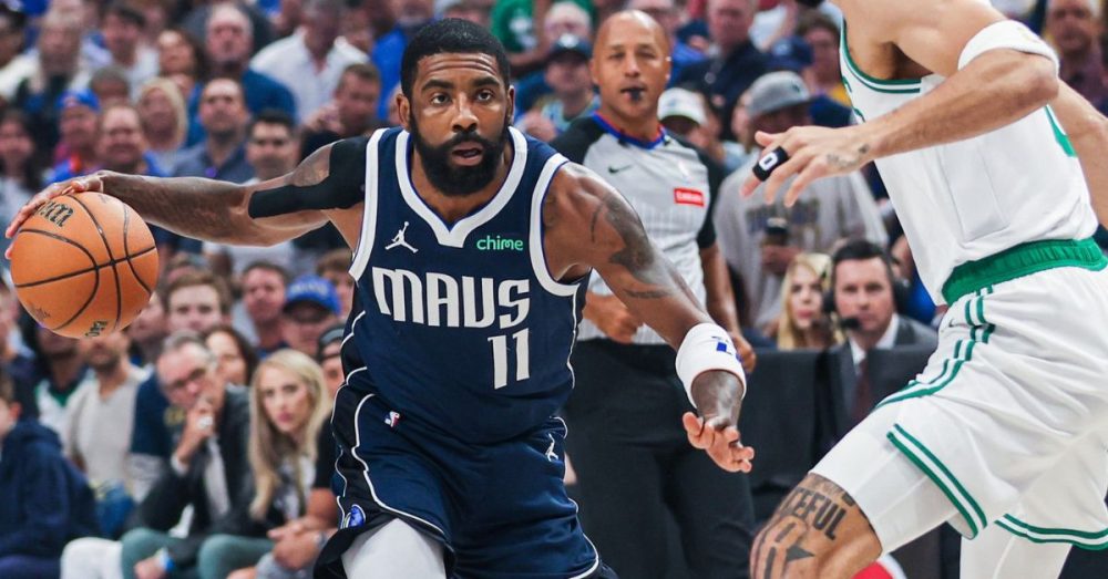 Mavs’ Irving Underwent Surgery for Broken Hand