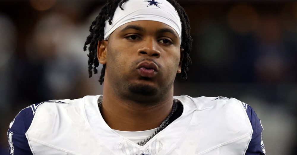 Cowboys Pass Rusher Suffers Torn ACL, MCL