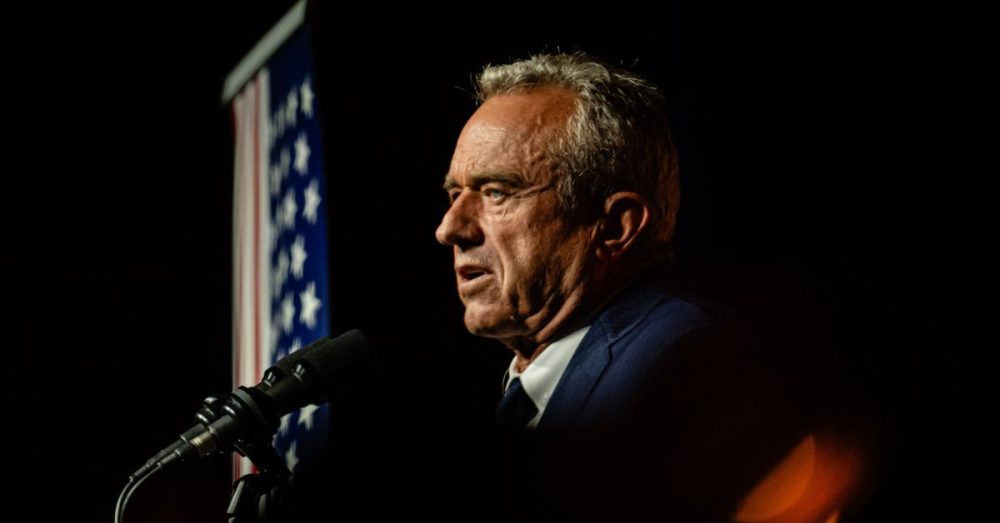 RFK Jr. Suspends Campaign, Endorses Trump