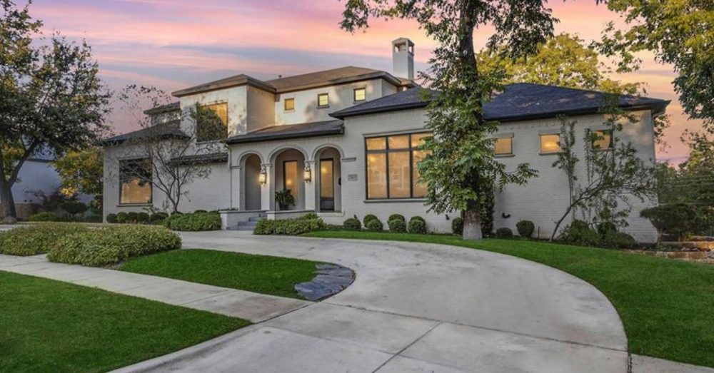 Double Lot, Modern Park Hill Residence Boasts High-End Personalization