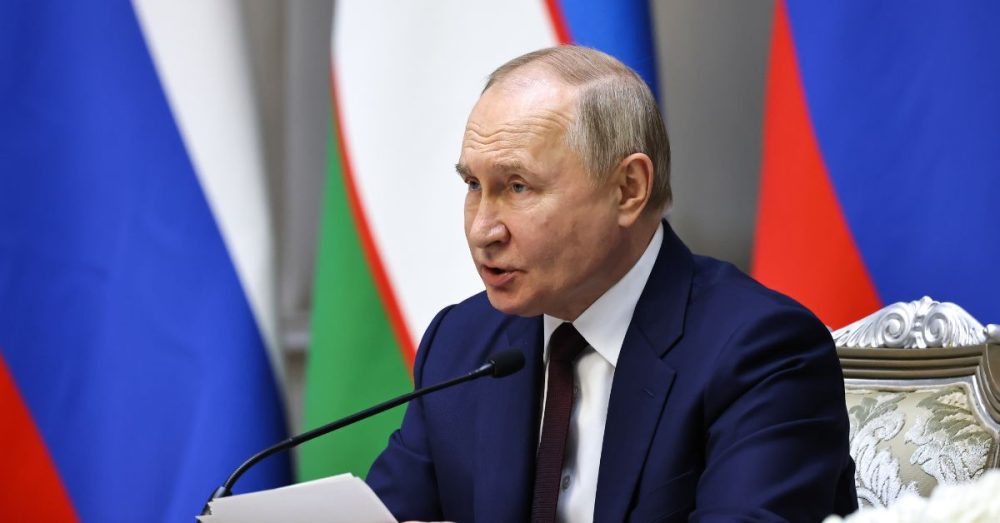 Putin Threatens Hypersonic Missile Strikes on Kyiv